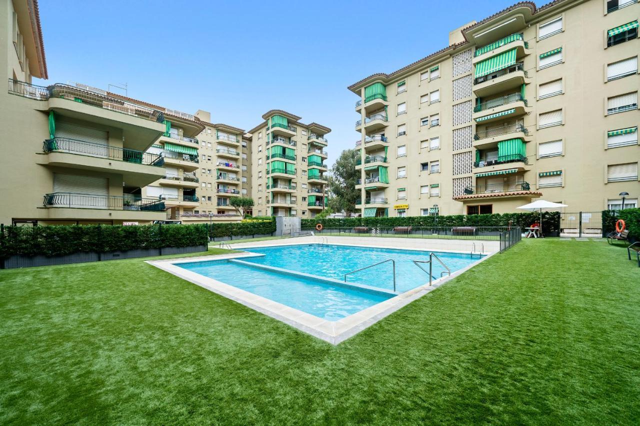 Hauzify I Apartament Estrella Платжа-д'Ару Екстер'єр фото